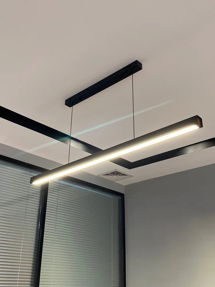 Lustre Célesta | Lustre cuisine moderne avec lumière variable et style élégant - LUSTRINA
