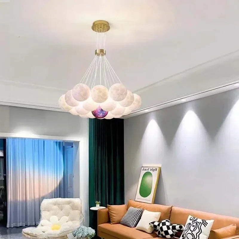Lustre 3D Moons | Lustre Aérien avec bulles suspendues et éclairage soyeux - LUSTRINA